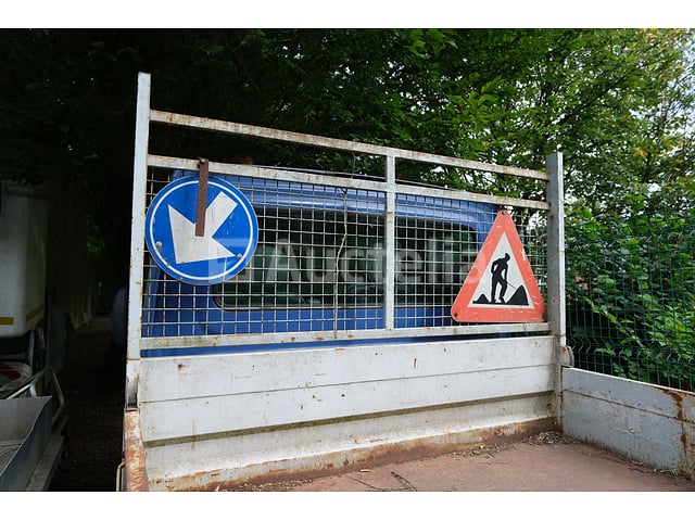 Renault Master Dubbele Cabine Flatbed Bestelwagen (VIN: VF1HDC1K639379624) – foto 9 – kavel bij Auctelia, Ottignies-Louvain-la-Neuve