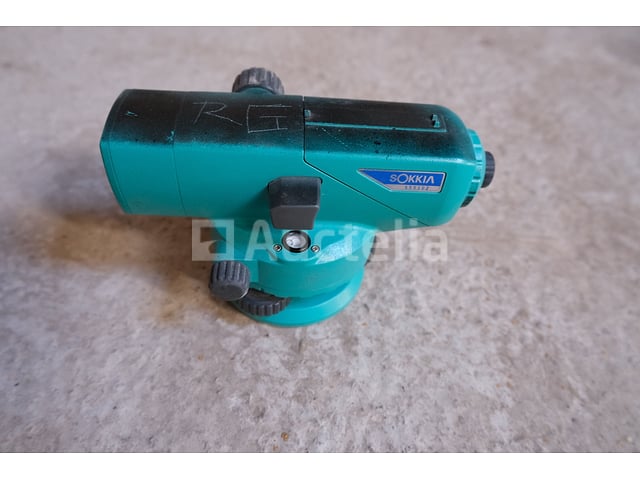 Roterende laser, optisch niveau – foto 2 – kavel bij Auctelia, La Louvière