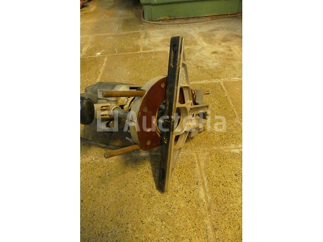 Router gekozen – foto 5 – kavel bij Auctelia, Rhode-Saint-Genèse