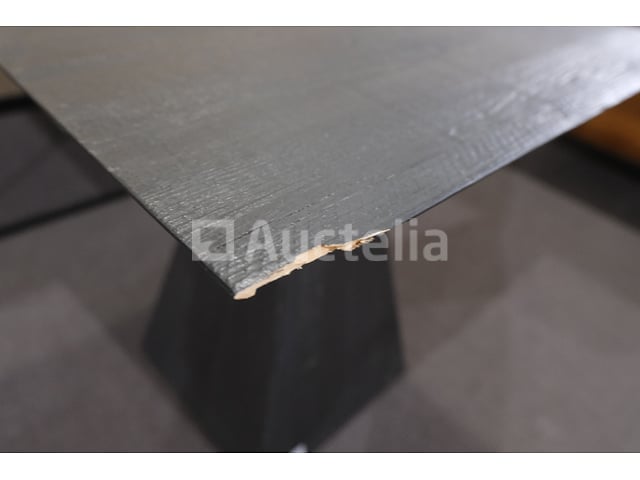 Salontafelset – foto 3 – kavel bij Auctelia, Mont-de-l'Enclus