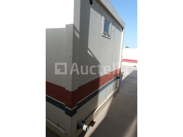 Sanitaire container + douche Real – foto 7 – kavel bij Auctelia, Harelbeke