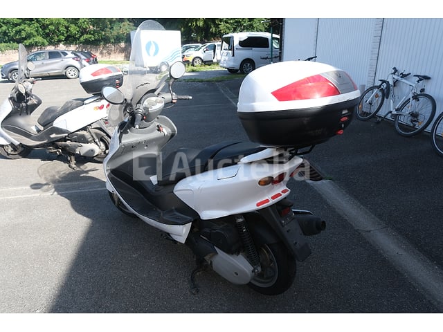 Scooter Yamaha (VIN: VTLSE066000038224) – foto 6 – kavel bij Auctelia, Flémalle