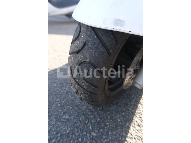 Scooter Yamaha YP125E (2009-3,155 km)(VIN:VTLSE068000011913) – foto 7 – kavel bij Auctelia, Flémalle