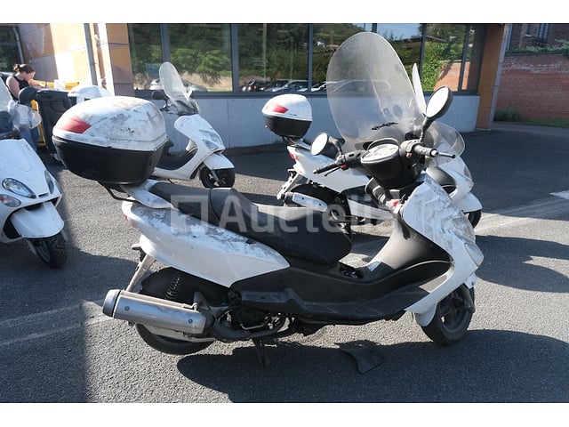 Scooter Yamaha YP125E (2009-3,610 km)(VIN:VTLSE068000011453) – foto 4 – kavel bij Auctelia, Flémalle