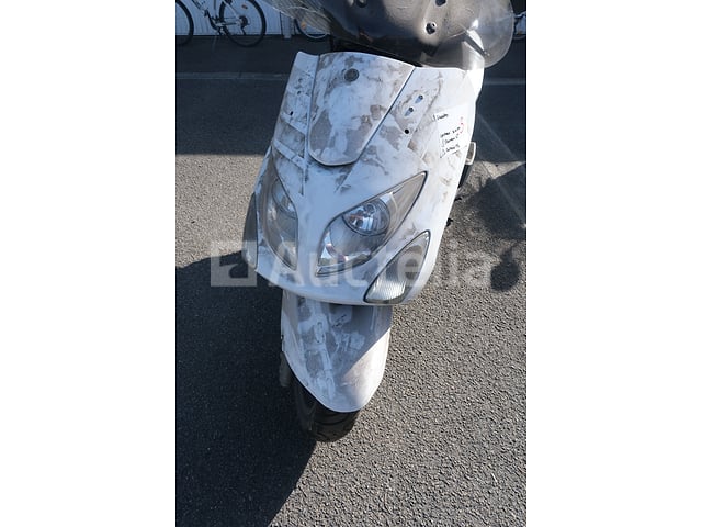 Scooter Yamaha YP125E (2009-3,610 km)(VIN:VTLSE068000011453) – foto 8 – kavel bij Auctelia, Flémalle