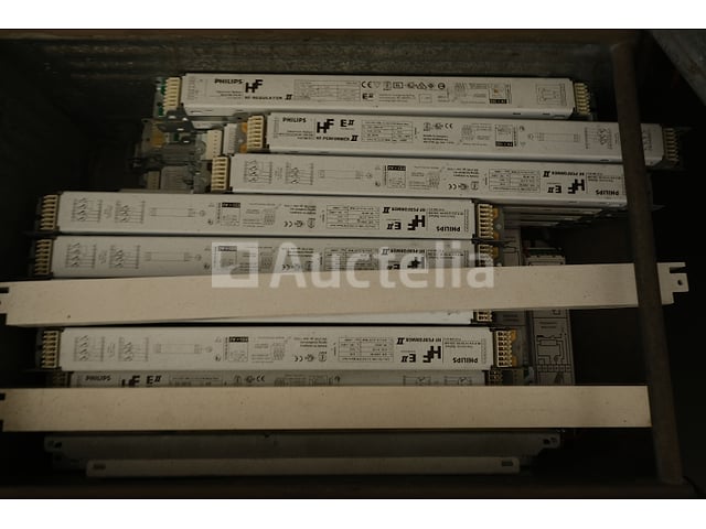Set elektrisch materiaal – foto 6 – kavel bij Auctelia, Mechelen