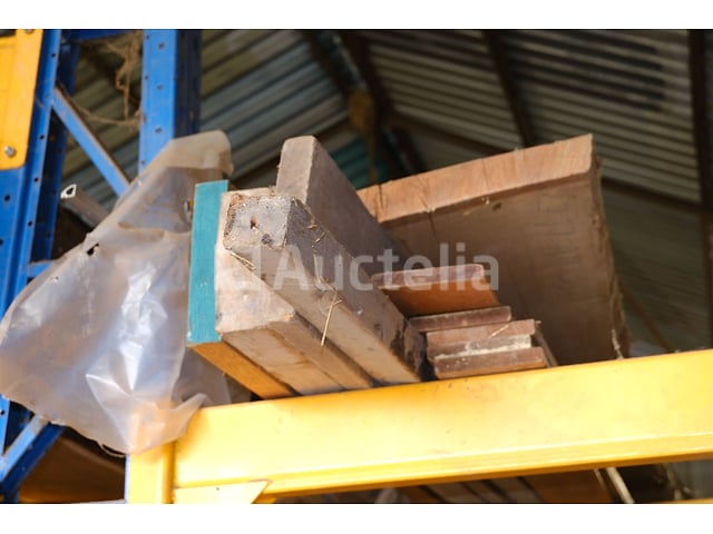 Set exotische houten planken – foto 2 – kavel bij Auctelia, Havelange