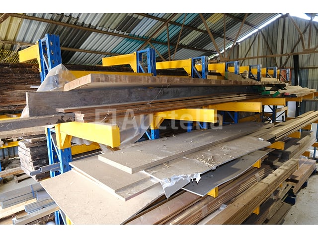 Set exotische houten planken – kavel bij Auctelia, Havelange