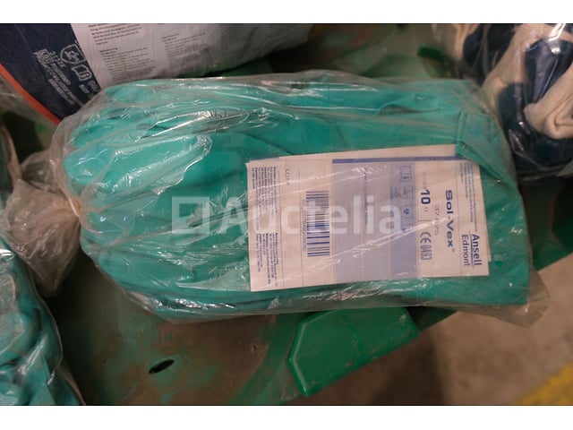 Set nieuwe werkhandschoenen – foto 9 – kavel bij Auctelia, Chaudfontaine