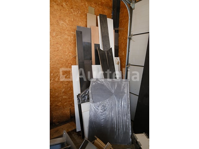 Set panelen en houtrestjes – foto 4 – kavel bij Auctelia, Havelange