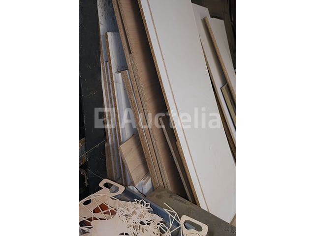 Set panelen en houtrestjes – foto 3 – kavel bij Auctelia, Havelange