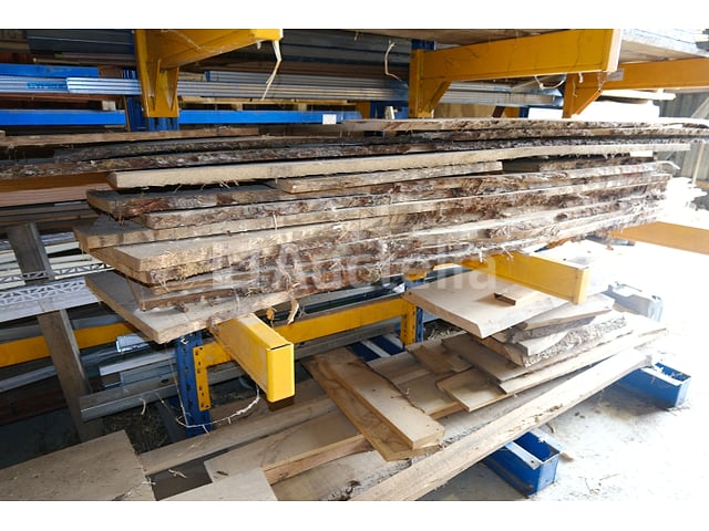 Set planken en eikenresten – foto 2 – kavel bij Auctelia, Havelange