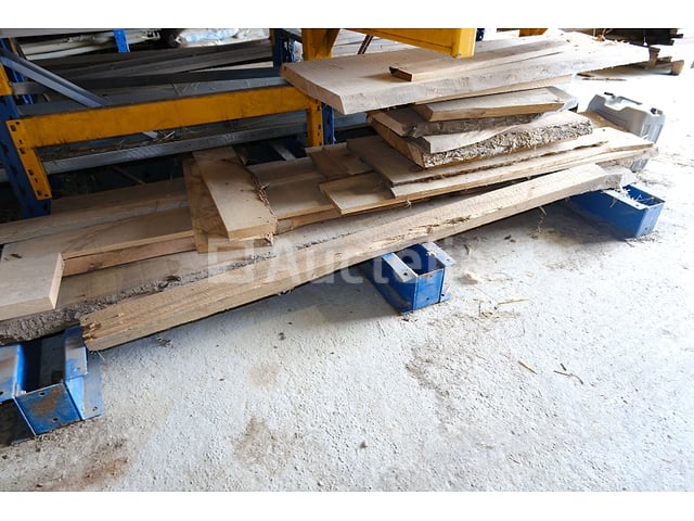 Set planken en eikenresten – foto 7 – kavel bij Auctelia, Havelange