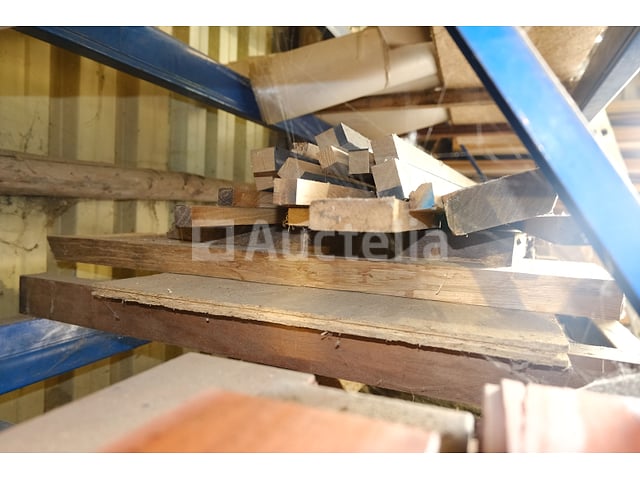 Set planken en eikenresten – foto 9 – kavel bij Auctelia, Havelange
