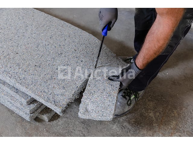 Set van 10 "Pavacell" cellulose wadding panelen dB 45 mm - 1350 x 600 mm: 24 m²: 30 panelen – foto 6 – kavel bij Auctelia, Bastogne