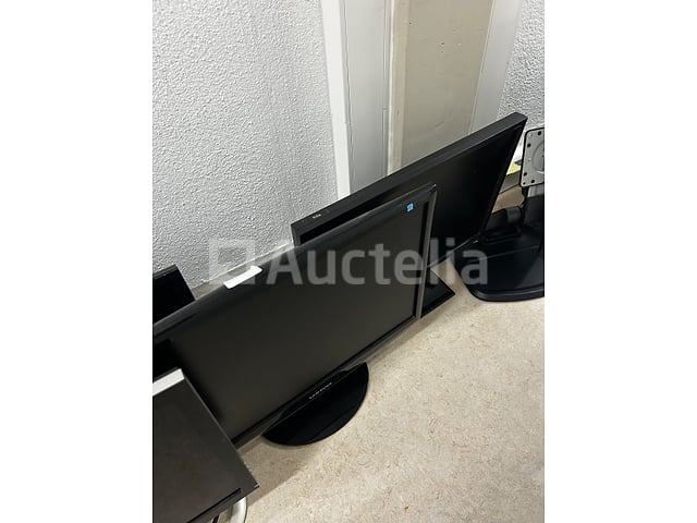 Set van 14 computerschermen – foto 6 – kavel bij Auctelia, Éghezée
