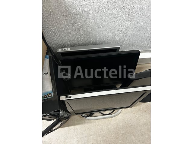 Set van 14 computerschermen – foto 7 – kavel bij Auctelia, Éghezée