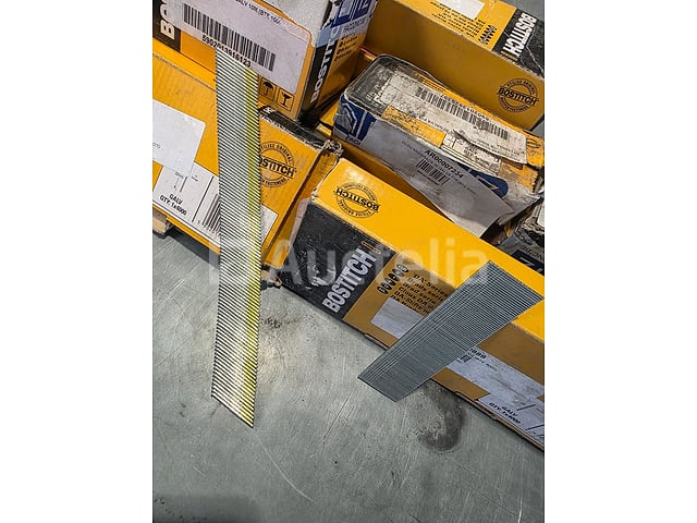 Set van 15 dozen gegalvaniseerde nietjes en spijkers – foto 3 – kavel bij Auctelia, La Louvière