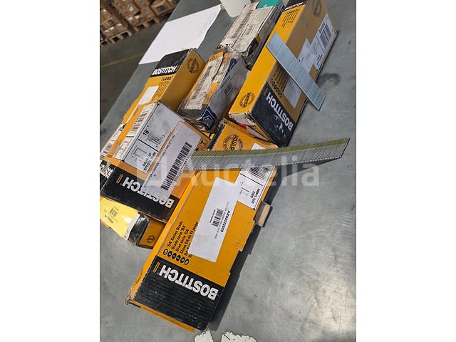 Set van 15 dozen gegalvaniseerde nietjes en spijkers – foto 2 – kavel bij Auctelia, La Louvière