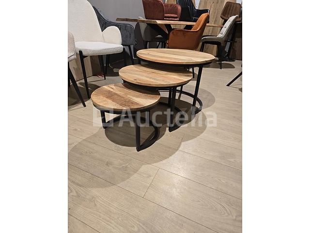 Set van 3 nieuwe massief houten salontafels met nesteling – kavel bij Auctelia, Meix-devant-Virton