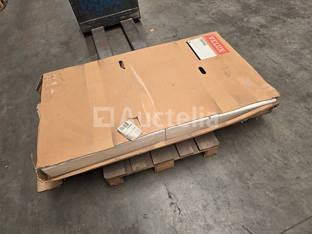 Set van 3 Velux GGL/LPG-frames en openingen – foto 2 – kavel bij Auctelia, La Louvière