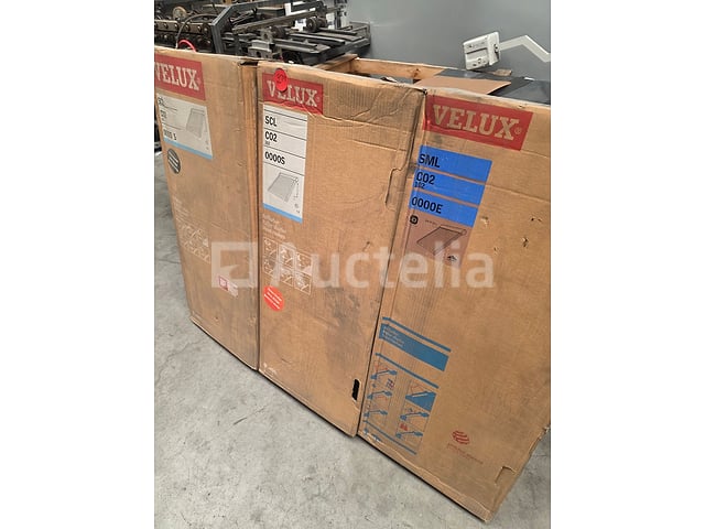 Set van 3 Velux SML/SCL C02 rolluiken – 550 × 780 mm – foto 2 – kavel bij Auctelia, La Louvière