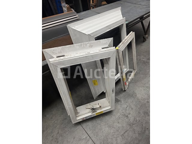 Skylux PVC stoeprand en frame set – diverse afmetingen – foto 3 – kavel bij Auctelia, La Louvière