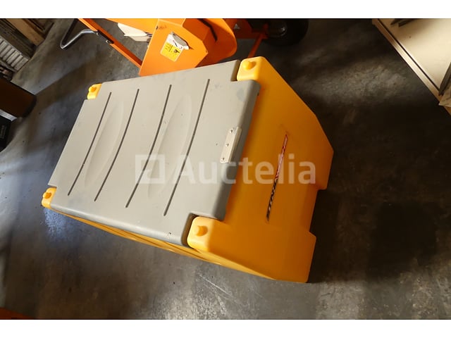 Stahl Works Mobiele Brandstoftank – foto 2 – kavel bij Auctelia, Tintigny