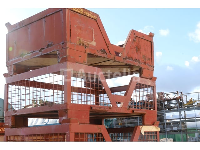 Stapelbare metalen bakken – foto 5 – kavel bij Auctelia, Antwerpen