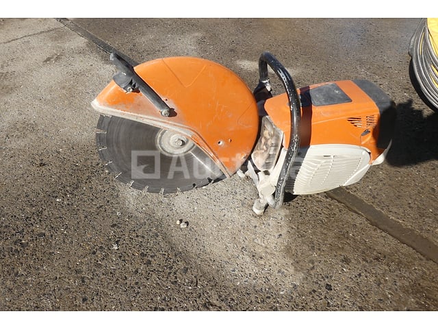 Stihl TS800 Thermische Draagbare Vloerzaag – foto 2 – kavel bij Auctelia, Tintigny