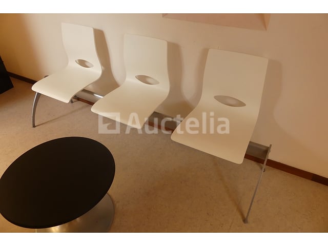 Stoelen, salontafel – foto 2 – kavel bij Auctelia, Chastre