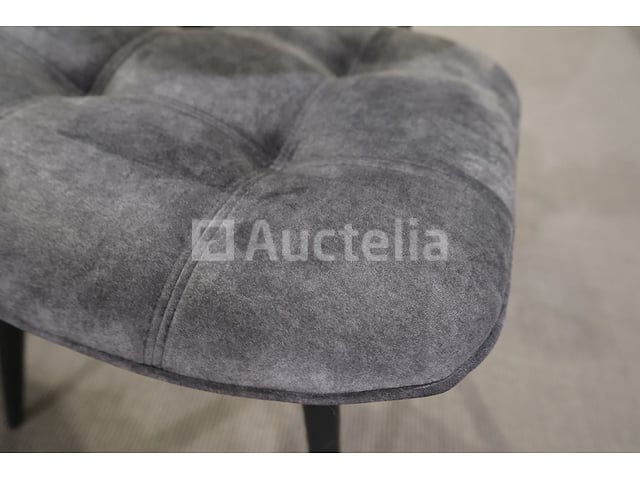 Stoelenset – foto 3 – kavel bij Auctelia, Mont-de-l'Enclus