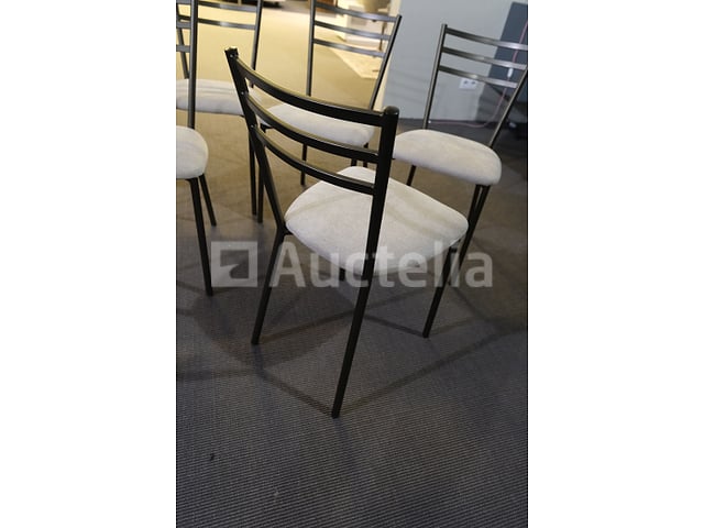 Stoelenset – foto 4 – kavel bij Auctelia, Mont-de-l'Enclus