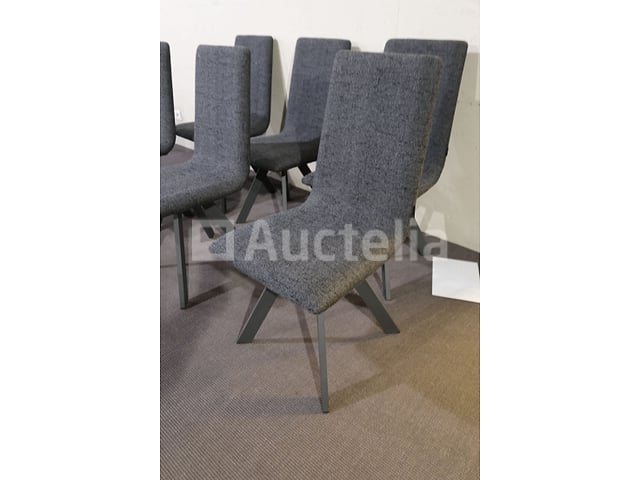 Stoelenset – foto 2 – kavel bij Auctelia, Mont-de-l'Enclus