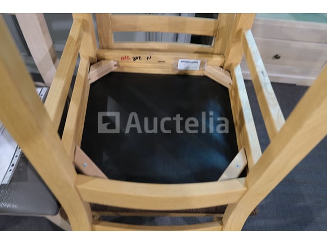 Stoelenset – foto 6 – kavel bij Auctelia, Mont-de-l'Enclus