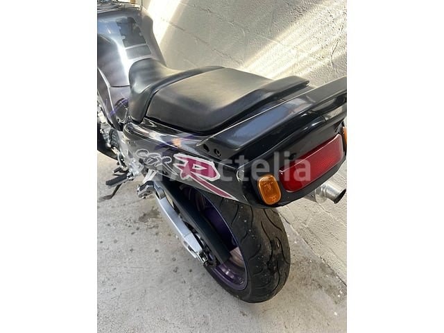 Suzuki Motorfiets - GSX-R 1100 W – foto 6 – kavel bij Auctelia, Paliseul