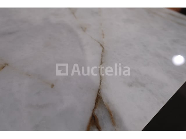 Tabel – foto 3 – kavel bij Auctelia, Mont-de-l'Enclus