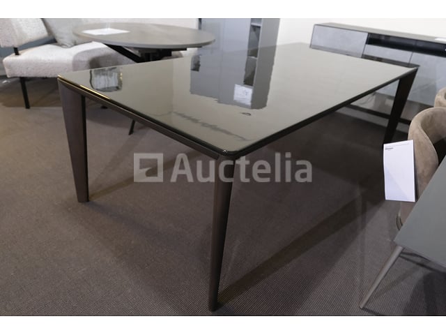 Tabel – foto 2 – kavel bij Auctelia, Mont-de-l'Enclus
