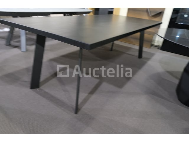 Tabel – foto 3 – kavel bij Auctelia, Mont-de-l'Enclus