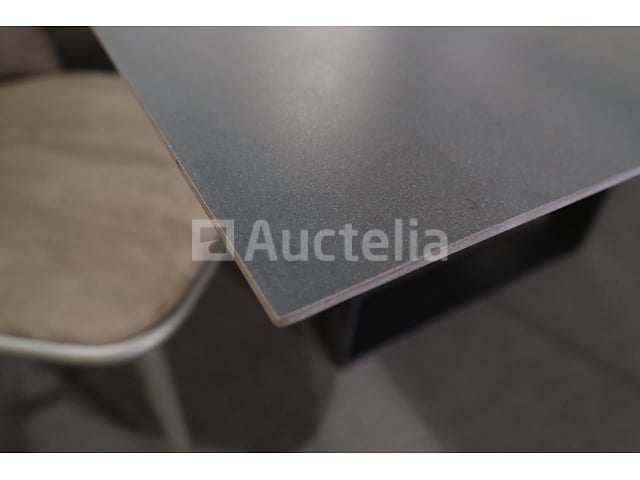Tafel- en stoelenset – foto 3 – kavel bij Auctelia, Mont-de-l'Enclus