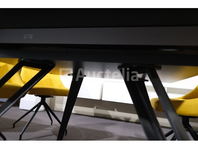 Tafel met stoelen – foto 4 – kavel bij Auctelia, Mont-de-l'Enclus