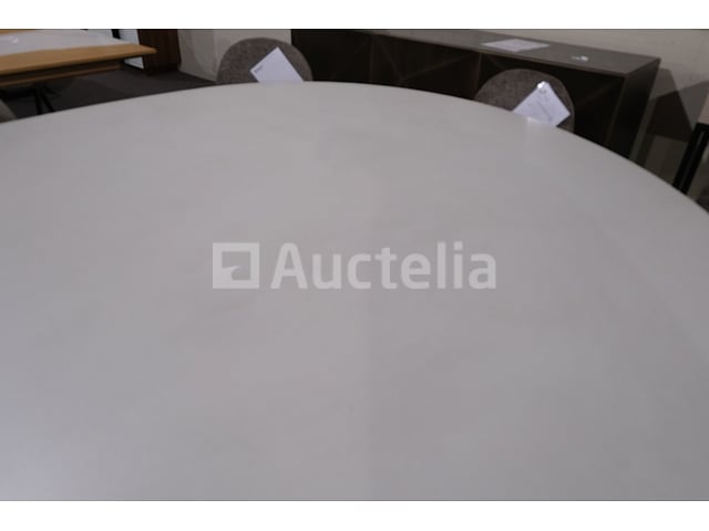Tafel met stoelen – foto 5 – kavel bij Auctelia, Mont-de-l'Enclus