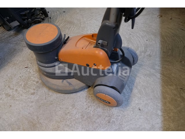 Taski Ergodisc 400 vloerschrobmachine – foto 9 – kavel bij Auctelia, Ottignies-Louvain-la-Neuve