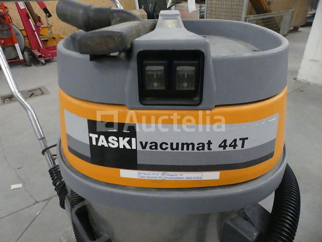Taski Vacumat 44T Professionele Stofzuiger – foto 3 – kavel bij Auctelia, Anderlecht