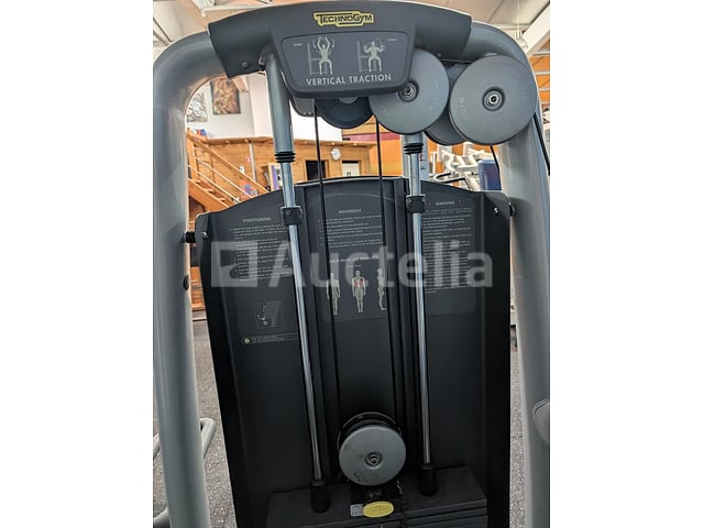 TECHNOGYM Professioneel Krachttrainingsapparaat (Rug) – foto 4 – kavel bij Auctelia, Bastogne
