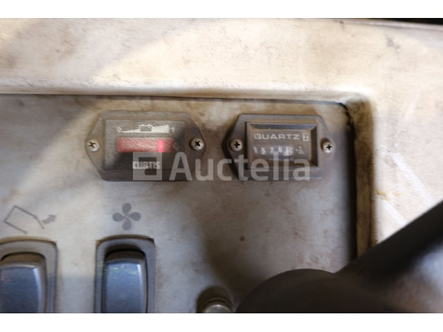Tennant 6200 Elektrische Ride-on Schrubberdroger – foto 6 – kavel bij Auctelia, Antwerpen