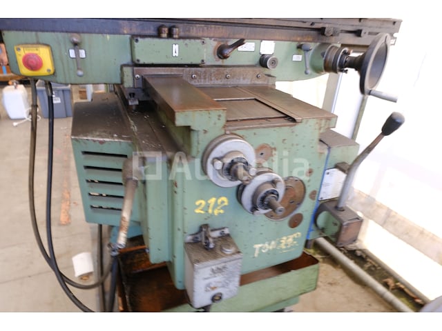 Tiger FV130 Industriële Verticale Freesmachine – foto 5 – kavel bij Auctelia, Mechelen
