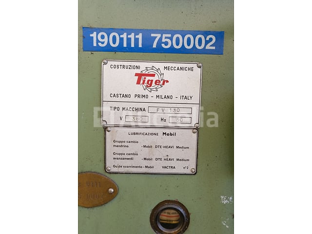 Tiger FV130 Industriële Verticale Freesmachine – foto 4 – kavel bij Auctelia, Mechelen