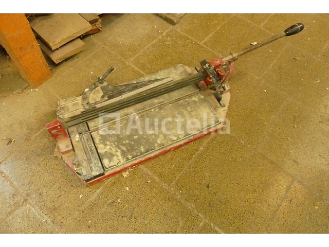 Tomecanic tegelsnijder – foto 2 – kavel bij Auctelia, Rhode-Saint-Genèse