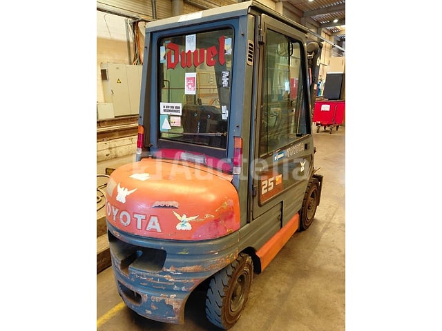 Toyota Vorkheftruck 02-6FDF25 – foto 2 – kavel bij Auctelia, Antwerpen